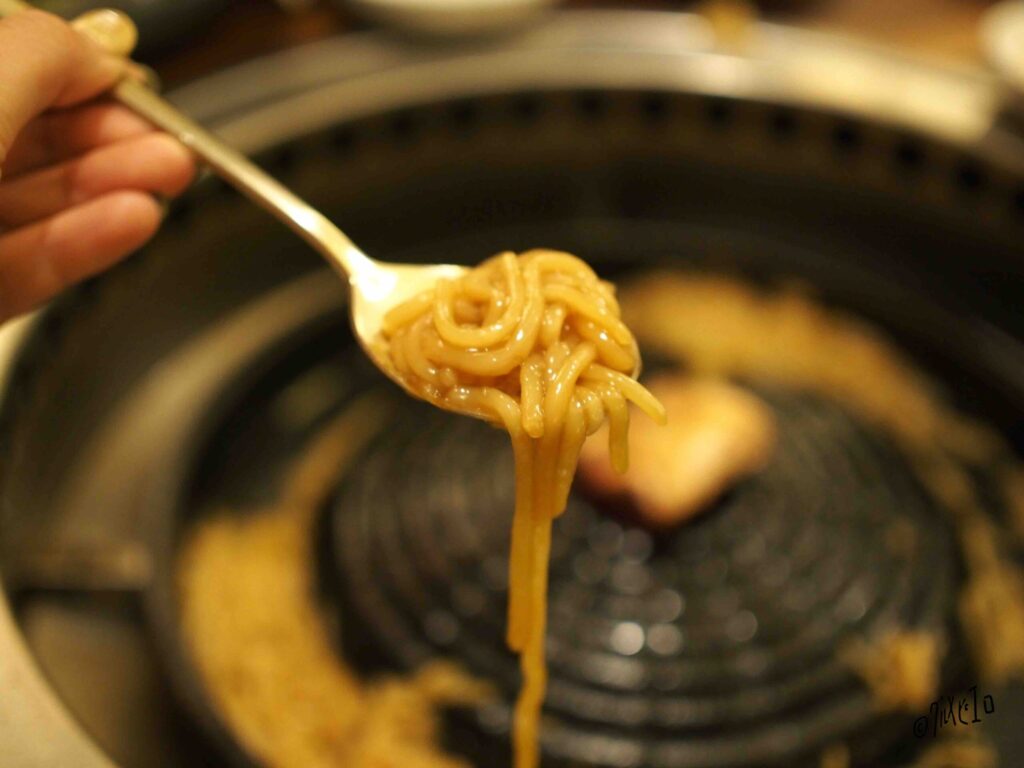 Nyグルメ 釜山から上陸 おじいちゃんの韓国焼肉 ユン へウンデ カルビ 〆はポテトヌードル グルメピエロ