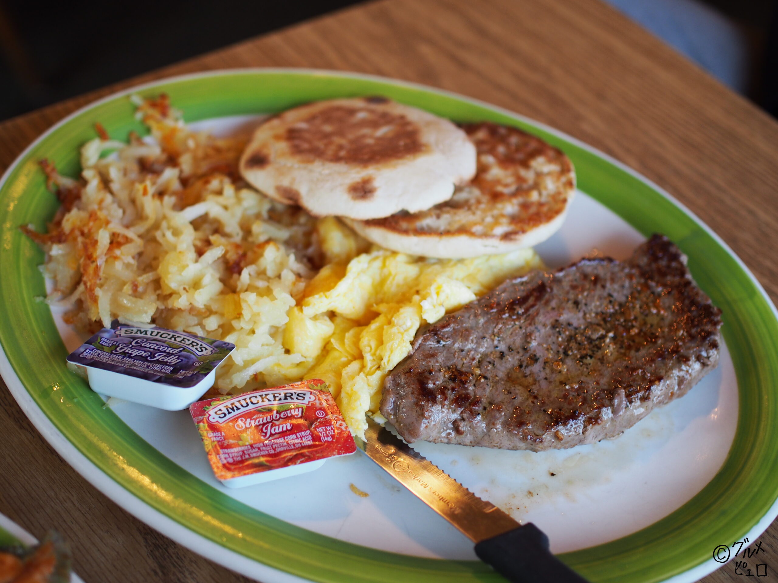 イエローストーン 冒険前の朝ごはんに ランニング ベア パンケーキ ハウス 朝ステーキにお弁当も グルメピエロ