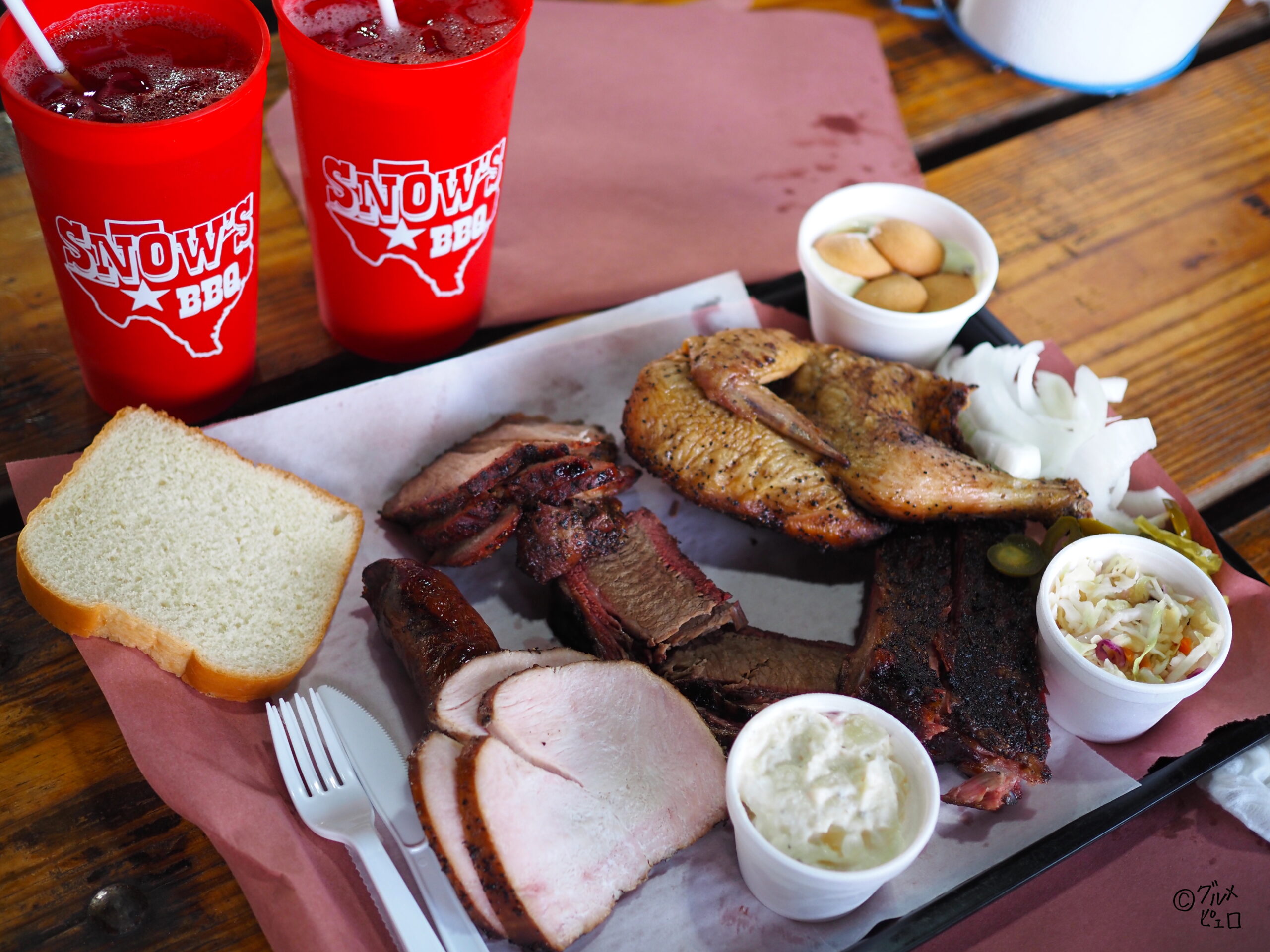 【テキサス州オースティンのBBQ名店9選】3時間待ちの長行列店からネットフリックスで人気の店まで！ グルメピエロ